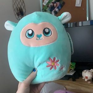 Squishmallow 8” Levi Lamb